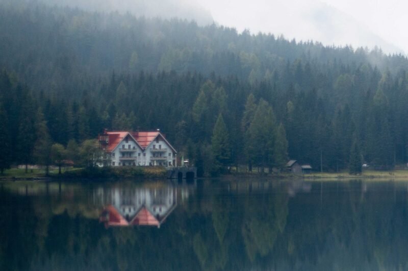 Benefits of Short-Term Business Rentals over Hotels